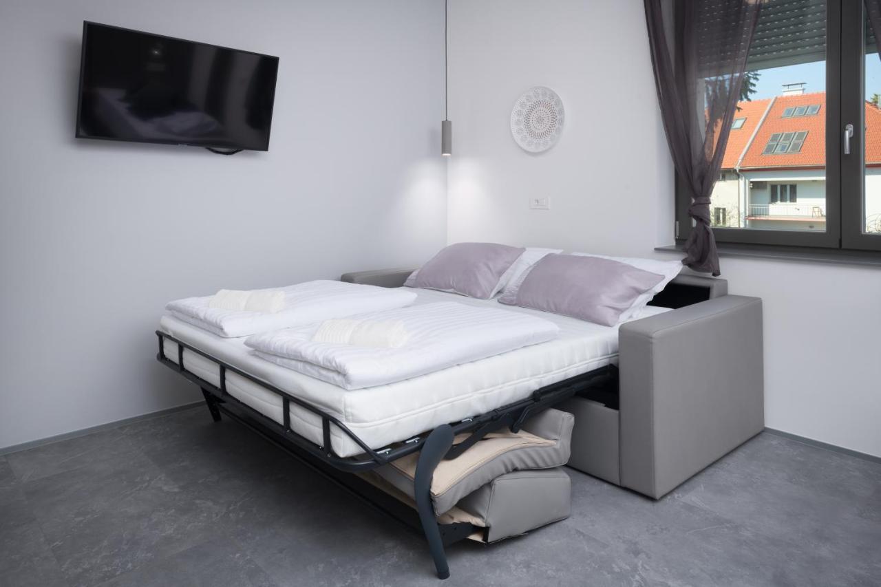 Emona 4*